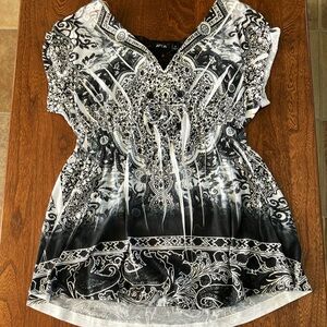 Apt. 9 Women's Black and White Top